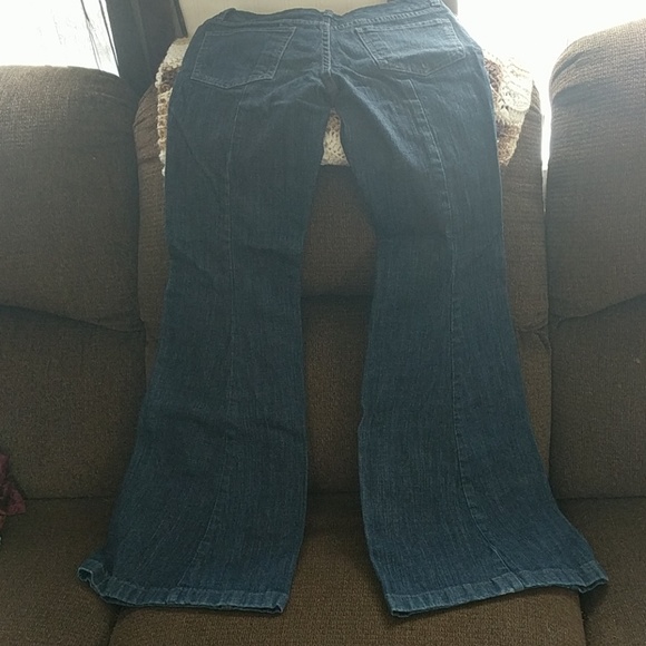 Jeans - Picture 2 of 3